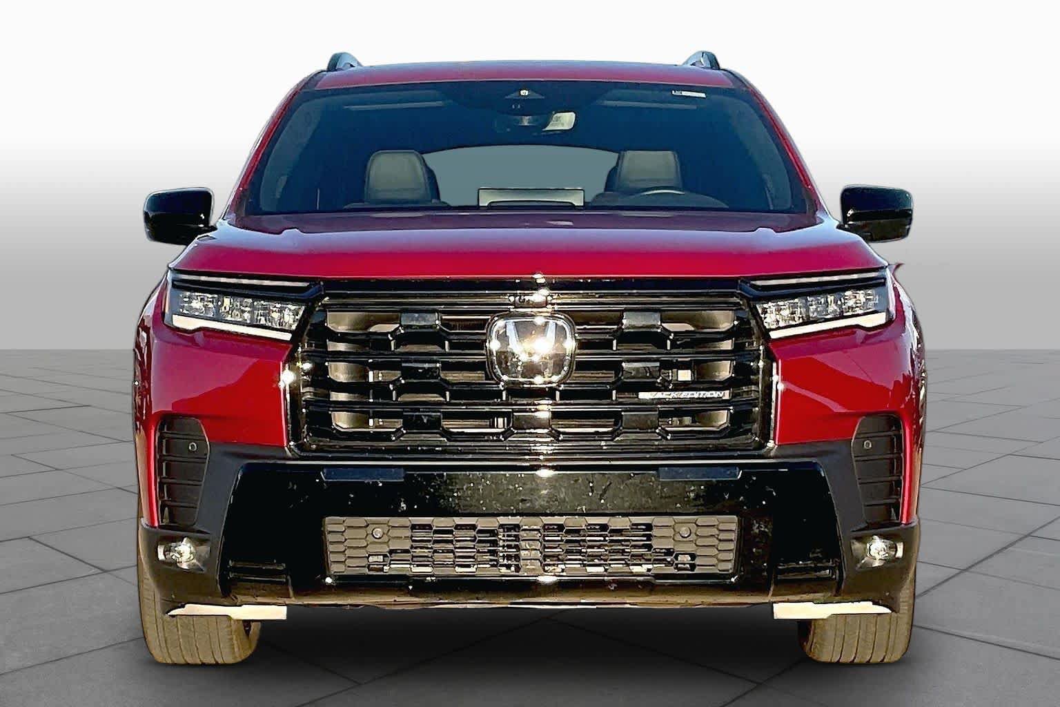 Used 2026 Honda Pilot Black Edition image 4