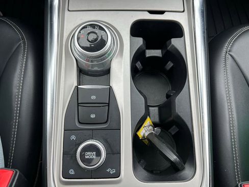 Used 2021 Ford Explorer XLT w/ Equipment Group 202A image 32