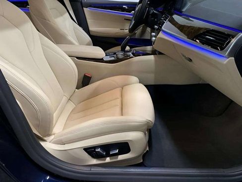 Used 2020 BMW 530i w/ Convenience Package image 85