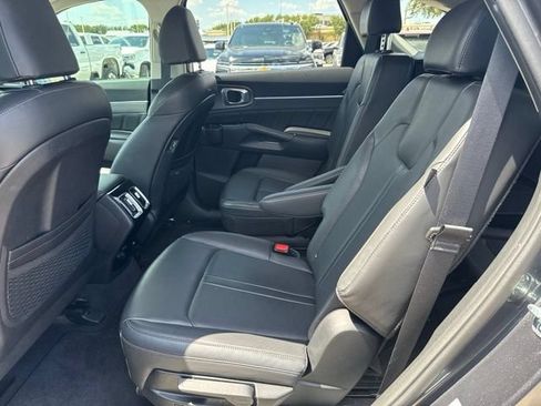 Used 2024 Kia Sorento SX FWD image 8