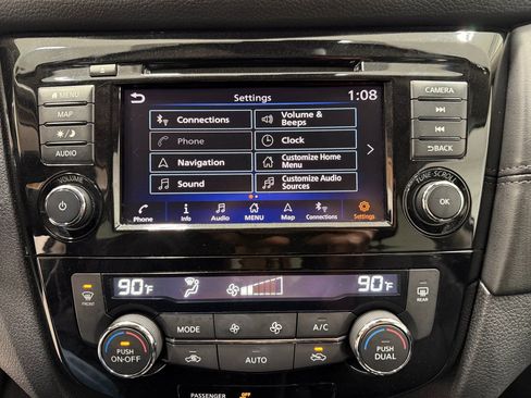 Used 2020 Nissan Rogue SL AWD/4WD image 17