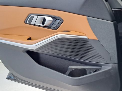 Used 2022 BMW 330i xDrive Sedan w/ Driving Assistance Package image 21