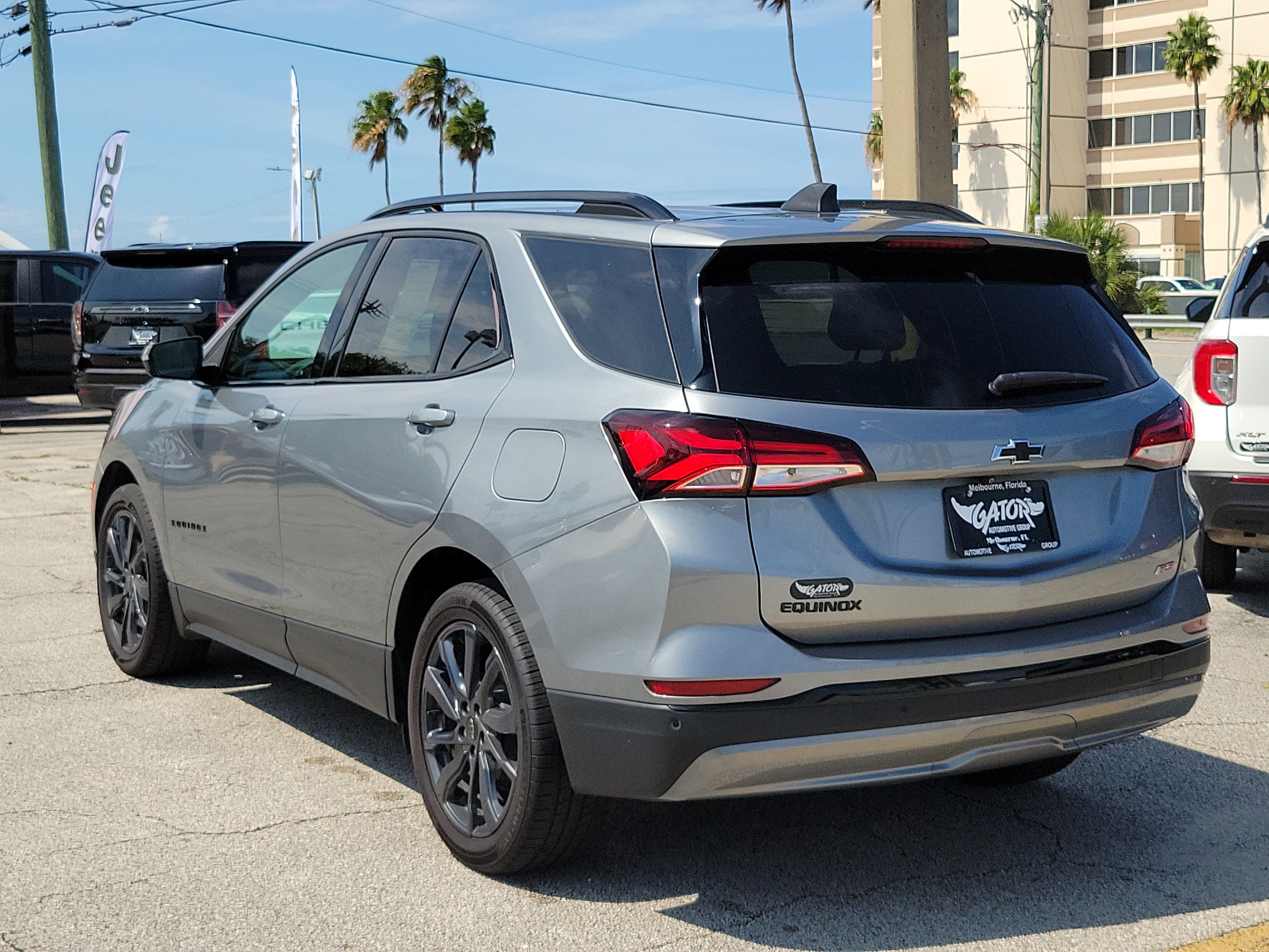 Used 2024 Chevrolet Equinox RS w/ RS Leather Package FWD image 3