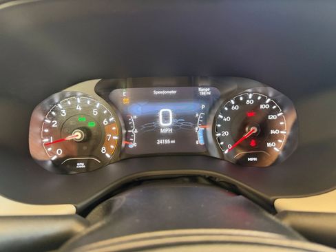 Used 2025 Jeep Compass Limited image 35