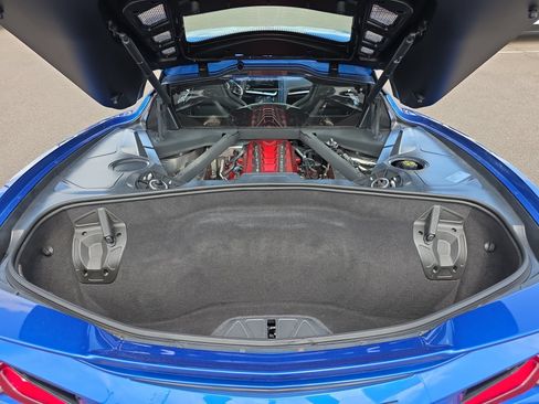 Used 2021 Chevrolet Corvette Stingray Coupe w/ Z51 Performance Package RWD image 13