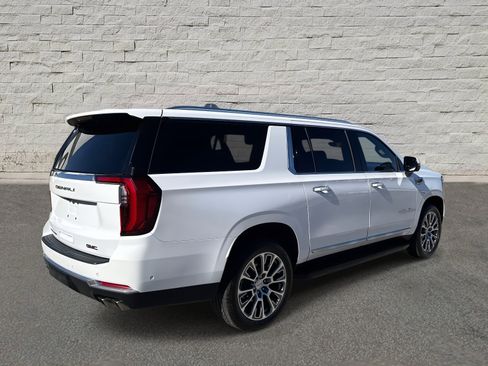Used 2025 GMC Yukon XL Denali image 5