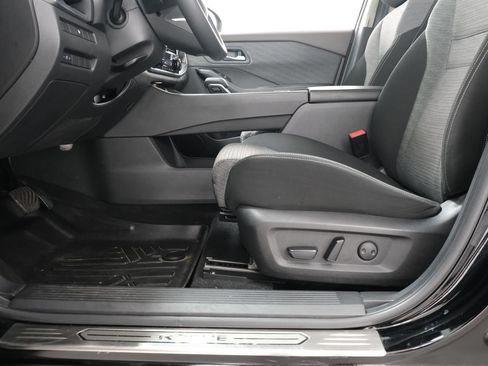 Used 2021 Nissan Rogue SV AWD/4WD image 28