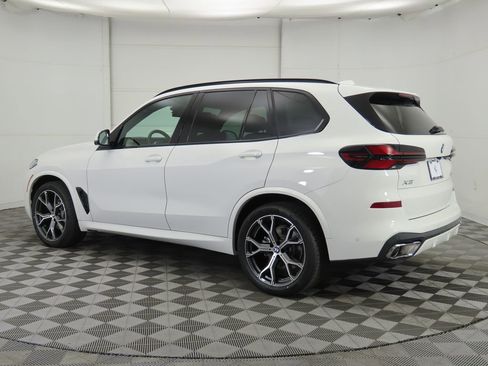 New 2026 BMW X5 xDrive40i w/ M Sport Package image 7