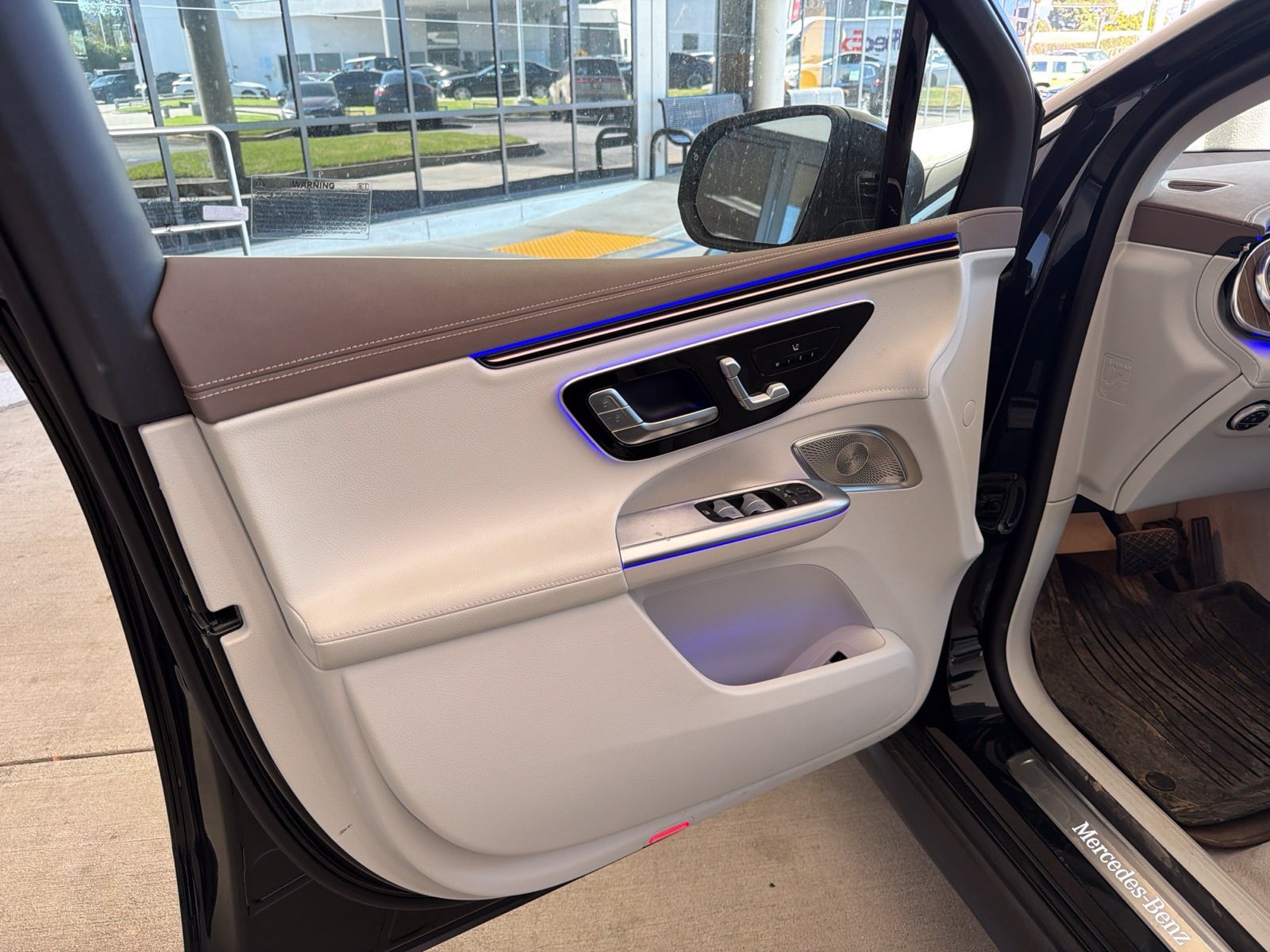 Certified 2023 Mercedes-Benz EQE 500 4MATIC SUV image 7
