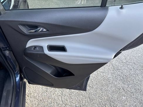 Used 2018 Chevrolet Equinox Premier AWD/4WD image 13