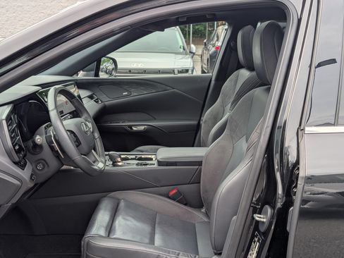 Used 2024 Lexus RX 350 AWD w/ Convenience Package image 17