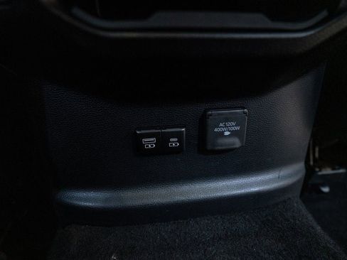 Used 2024 Toyota Tundra Limited image 43