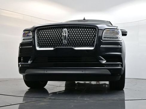 Used 2021 Lincoln Navigator Reserve w/ Luxury Package image 28