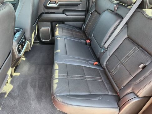 Used 2025 Chevrolet Silverado 1500 High Country w/ Technology Package AWD/4WD image 18