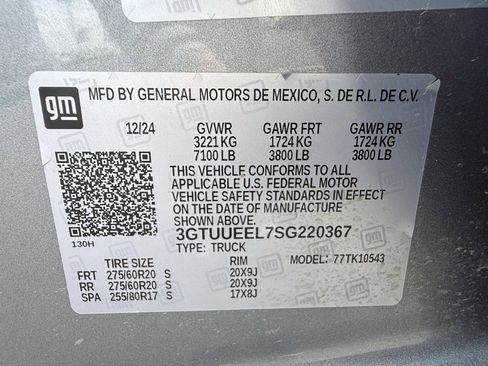 Used 2025 GMC Sierra 1500 AT4 w/ AT4 Premium Package image 34