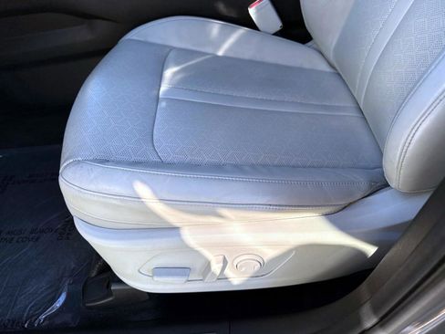 Used 2022 Kia Sorento SX image 24