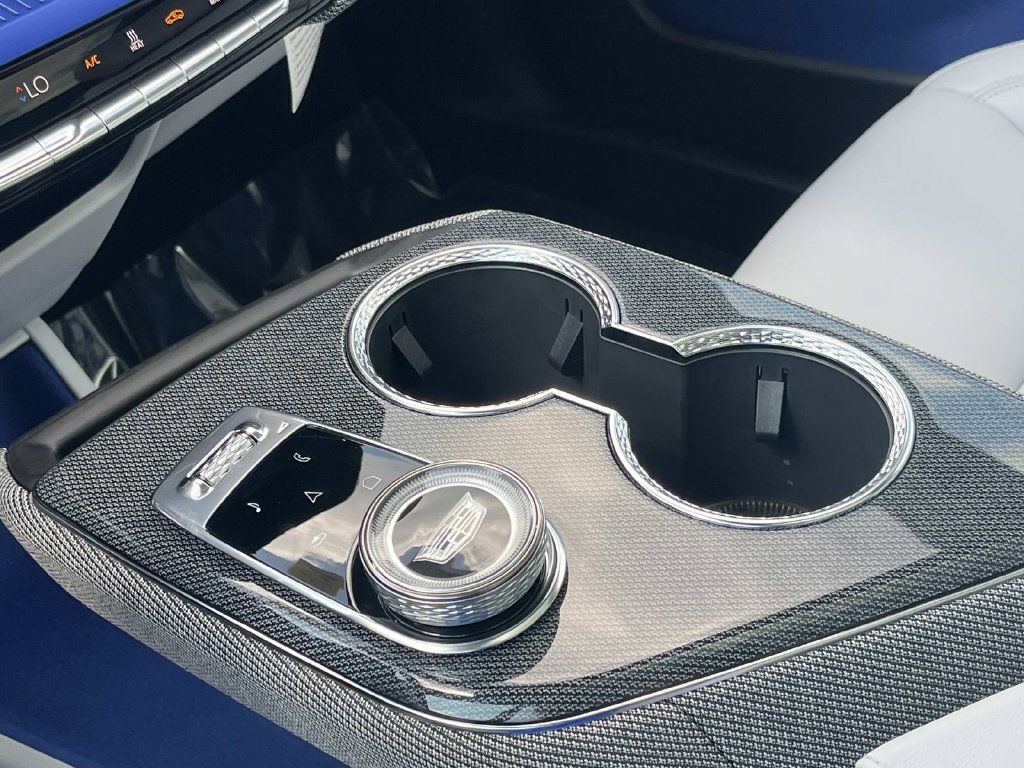 Certified 2026 Cadillac Optiq Luxury 1 RWD image 35