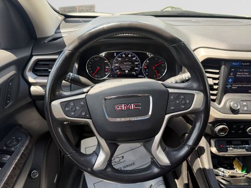 Used 2022 GMC Acadia Denali w/ Denali Ultimate Package AWD/4WD image 12