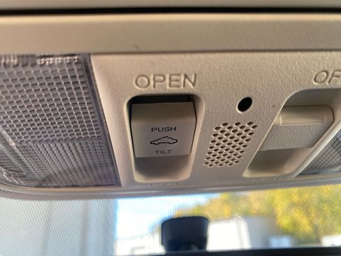 Used 2013 Honda CR-V EX-L image 18