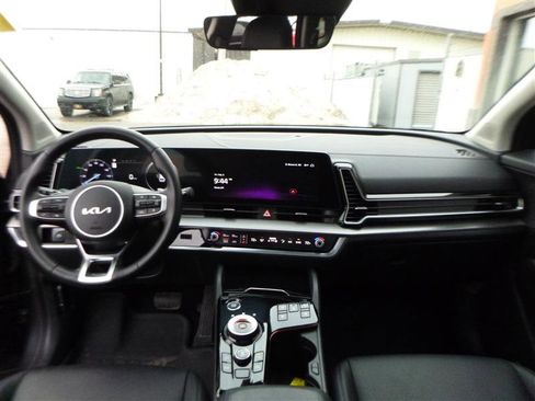 Used 2025 Kia Sportage SX Prestige image 9