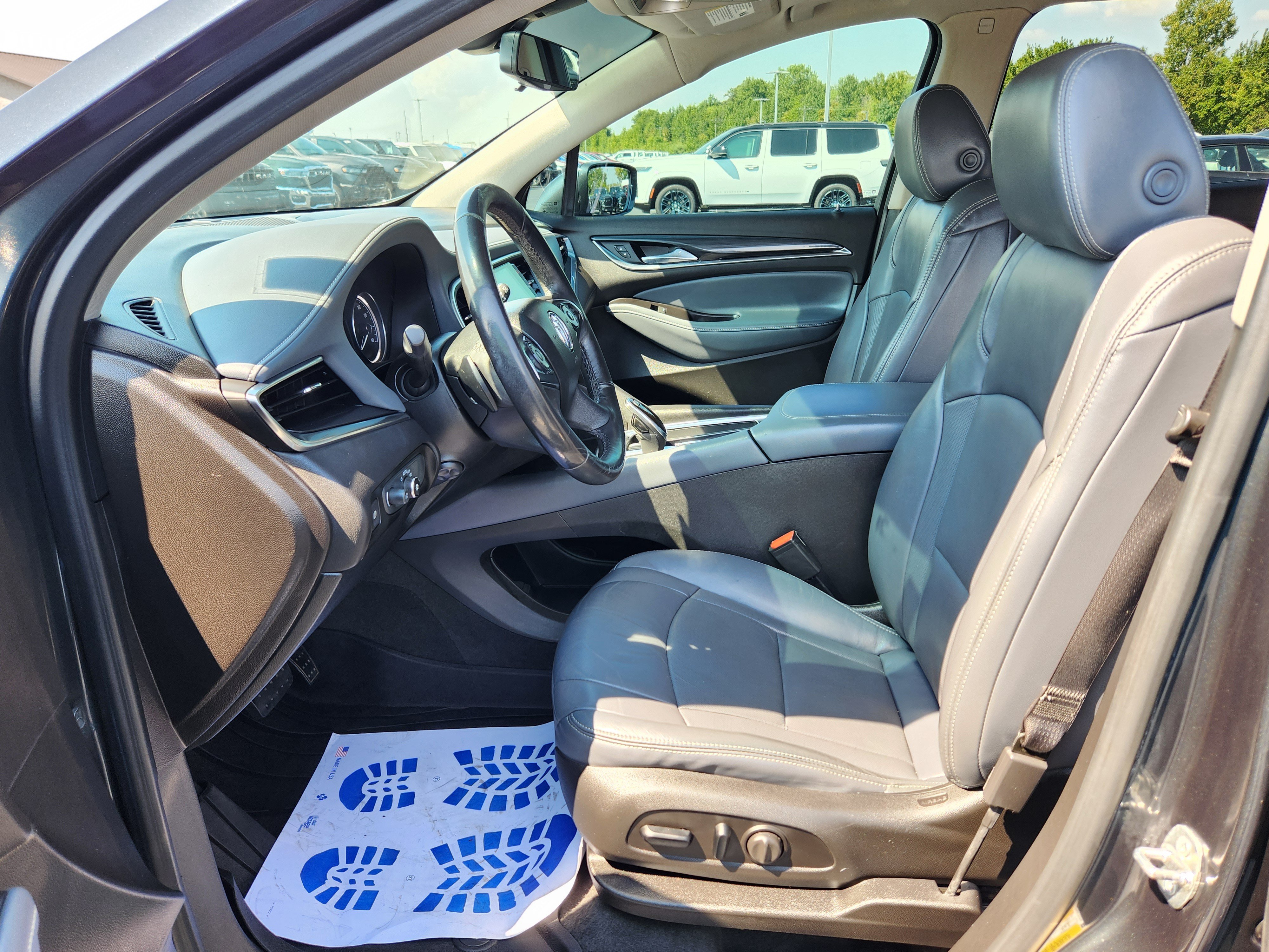 Used 2018 Buick Enclave Premium w/ Experience Buick Package AWD/4WD image 13