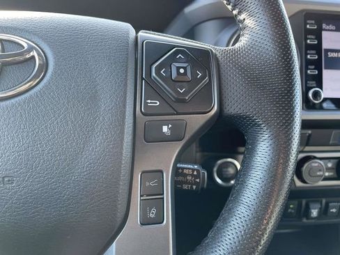 Used 2022 Toyota Tacoma TRD Sport w/ Technology Package image 27