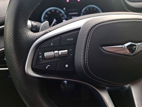 Used 2025 Genesis GV70 2.5T Sport Prestige w/ Sport Prestige Package image 17