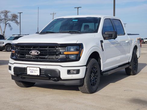 New 2025 Ford F150 XLT w/ Equipment Group 302A MID image 2