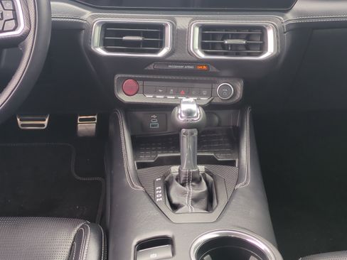 Used 2024 Ford Mustang GT Premium image 18