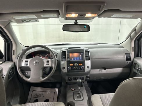 Used 2020 Nissan Frontier SV w/ Midnight Edition Floor Mats image 18