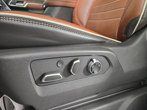 Used 2024 GMC Sierra 2500 Denali Ultimate image 27