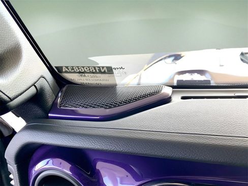 Used 2023 Jeep Wrangler Sport S image 39