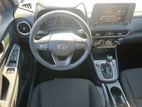 Used 2023 Hyundai Kona SEL AWD/4WD image 11