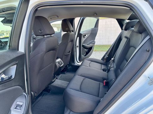 Used 2023 Chevrolet Malibu LT image 19