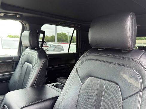 Used 2019 Ford Expedition Max Limited RWD image 9