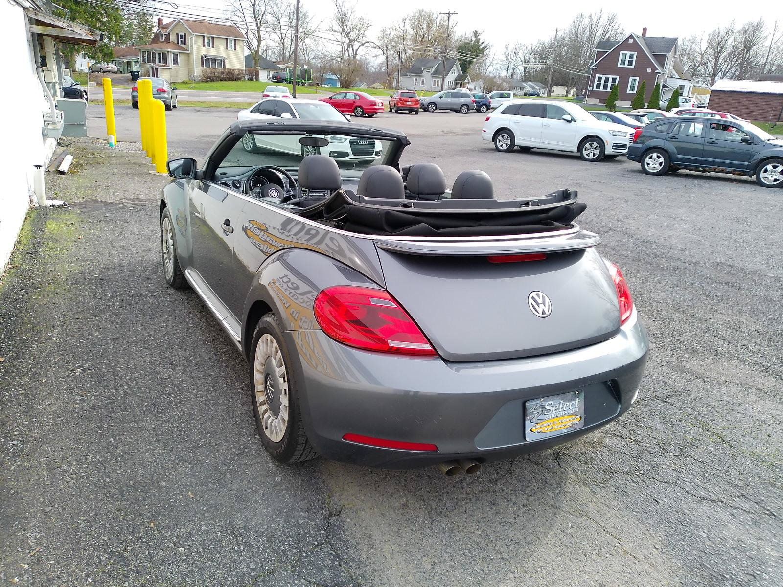 Used 2014 Volkswagen Beetle 2.5 FWD image 3