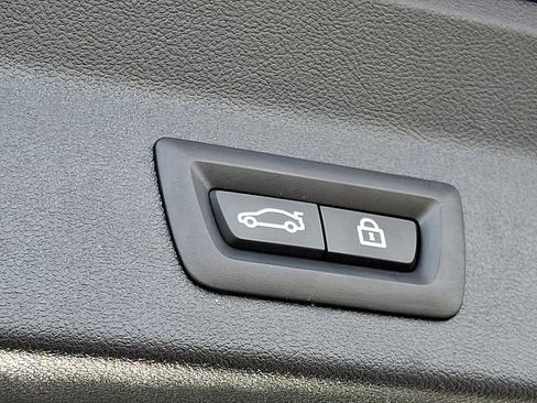 Certified 2023 BMW X3 xDrive30i w/ Premium Package image 28