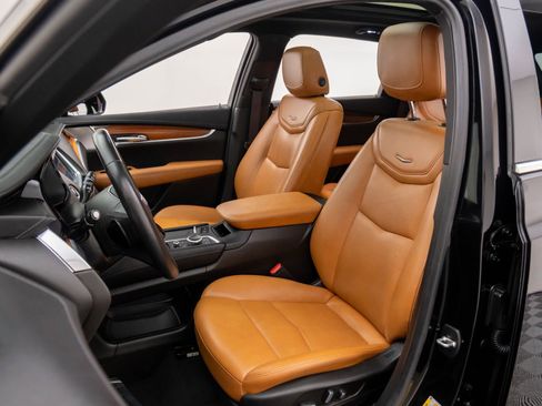 Used 2022 Cadillac XT5 Premium Luxury image 10