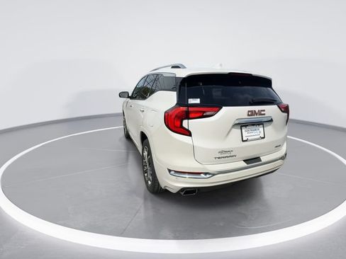 Used 2020 GMC Terrain Denali w/ Denali Premium Package AWD/4WD image 7