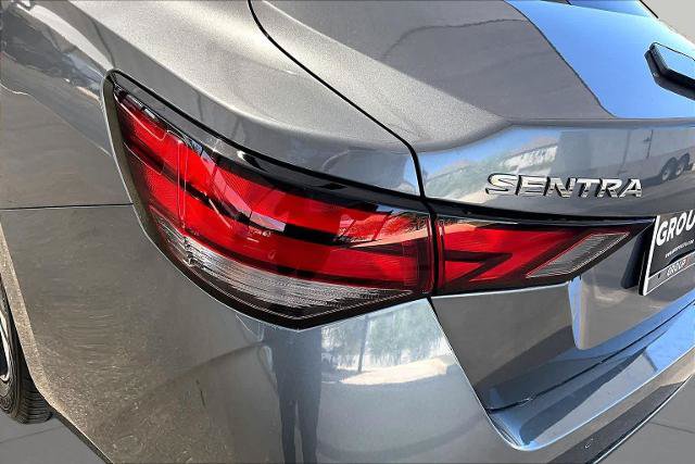 Certified 2022 Nissan Sentra SV FWD image 28