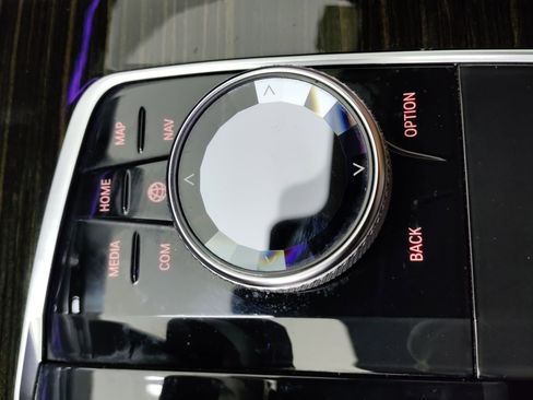 Used 2019 BMW X5 xDrive40i w/ M Sport Package image 26