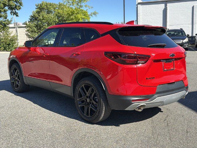 Used 2024 Chevrolet Blazer LT w/ Convenience Package FWD image 11