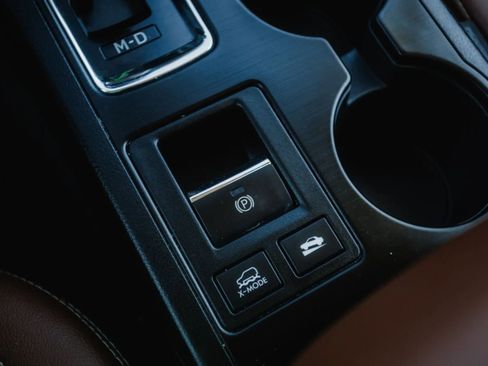 Used 2018 Subaru Outback 3.6R Touring image 23