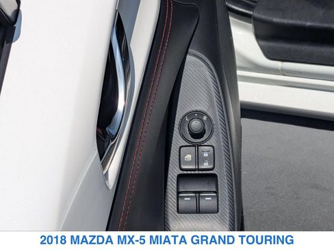 Used 2018 MAZDA MX-5 Miata Grand Touring RWD image 12