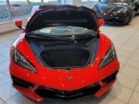 Used 2025 Chevrolet Corvette Stingray image 18