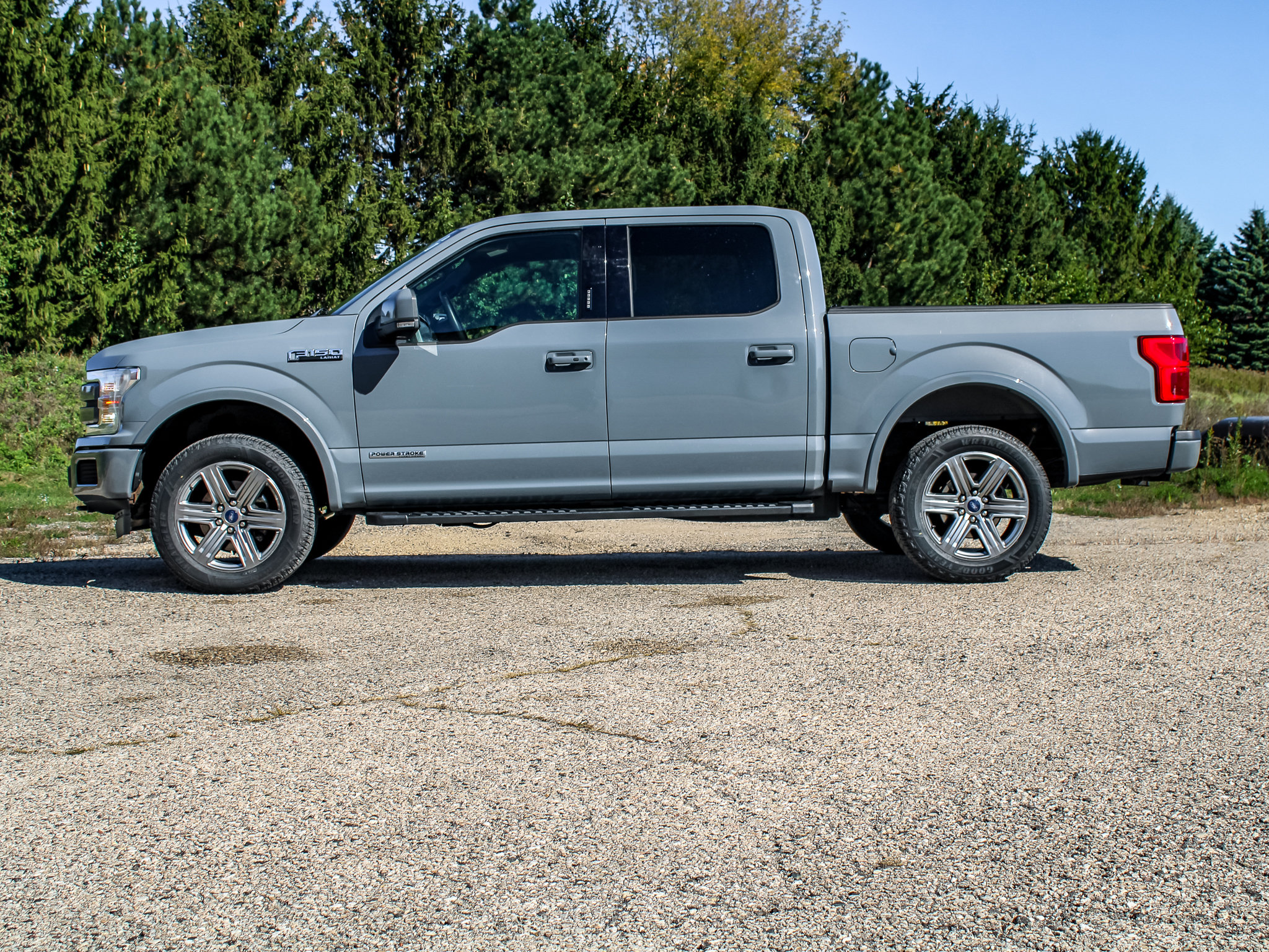 Used 2019 Ford F150 Lariat w/ Equipment Group 502A Luxury AWD/4WD image 4