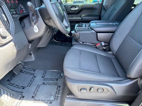 Used 2023 Chevrolet Silverado 1500 Custom AWD/4WD image 22