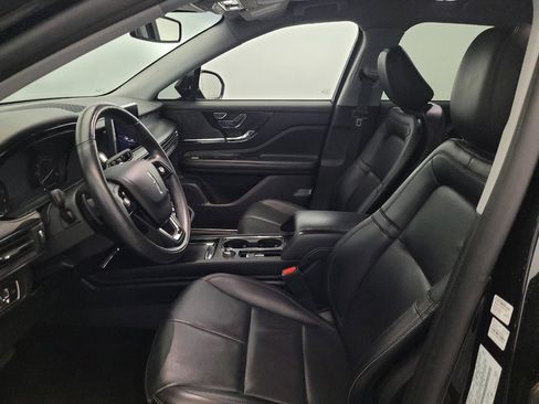 Used 2022 Lincoln Corsair AWD w/ Premium Package image 17