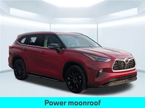 Used 2022 Toyota Highlander XLE image 9
