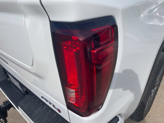 Used 2024 GMC Sierra 1500 AT4 w/ Technology Package AWD/4WD image 12